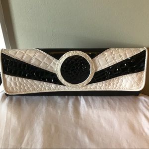 Deco Design Black and White Clutch